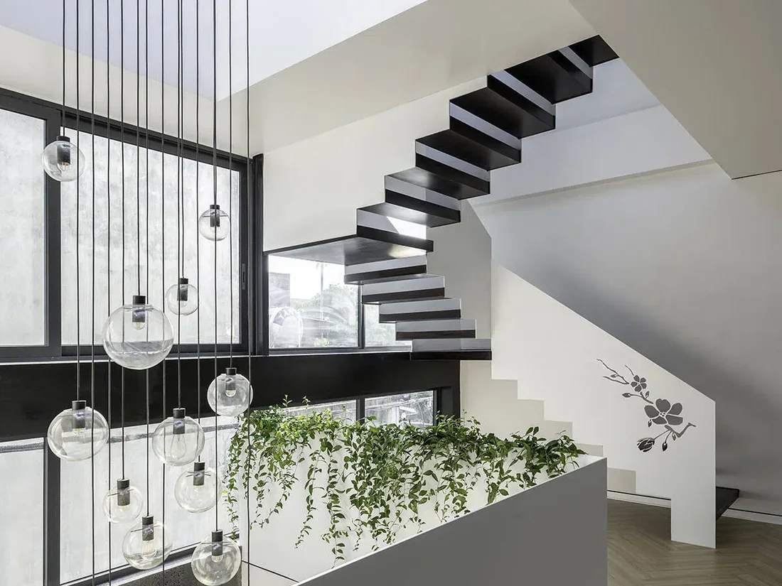 Nhà phố mặt tiền 5m bốn tầng